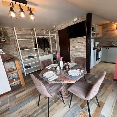Private & Comfortable Apartments Puttelange-aux-Lacs Exterior photo