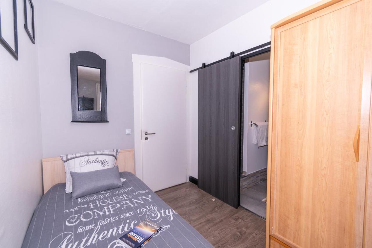 Private & Comfortable * Puttelange-aux-Lacs
